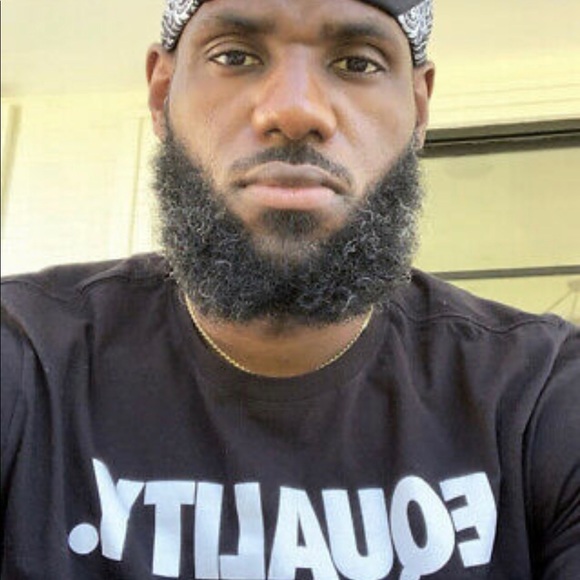 Original Authentic NIKE 2017-2018 Equality Dri-Fit - Picture 5 of 8